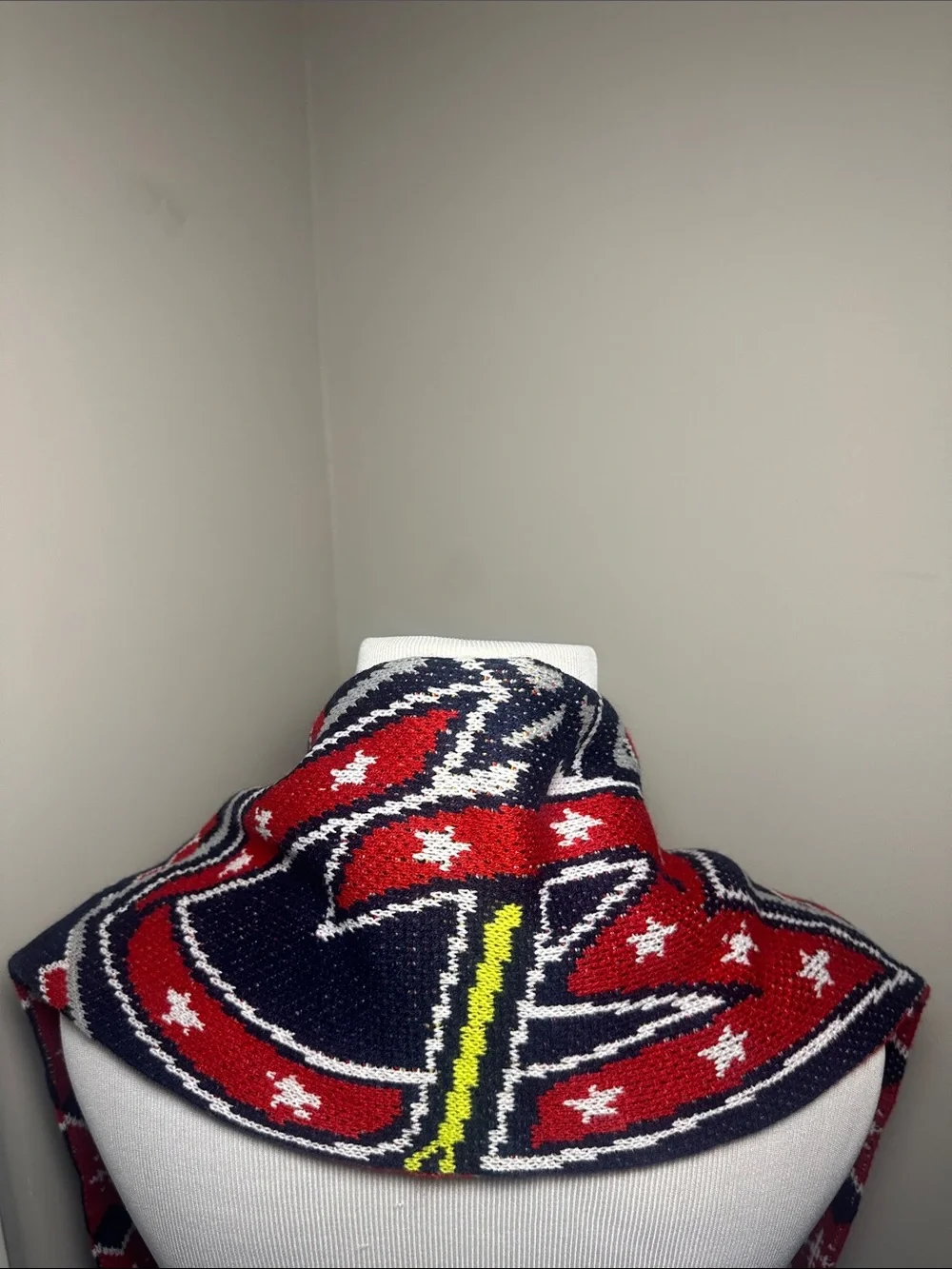 Columbus Blue Jackets Red & Navy Knit reversible Scarf